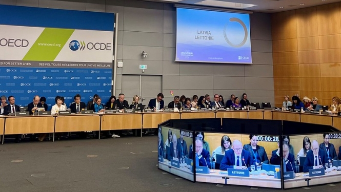 Andris Pelšs piedalās OECD Ministru padomes sanāksmē